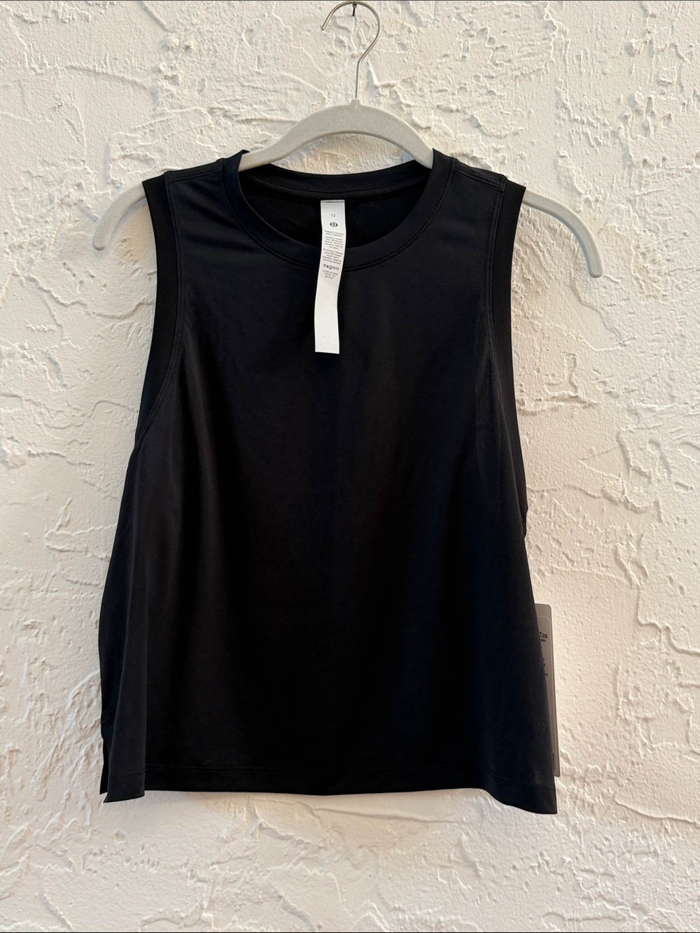 Lululemon Ultralight and to size 12 new with tags